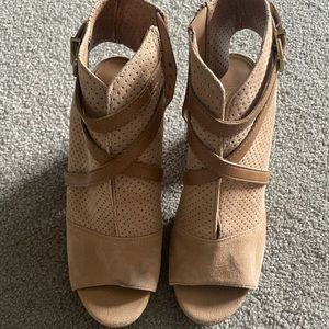 Franco Sarto Size 8 open toe heel